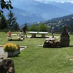 Eglantine With Stunning Views Of The Valais Peaks 크란스몬타나